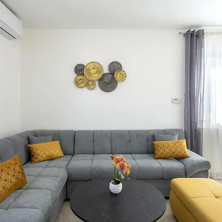 Luxe Residence Krk Appartement *